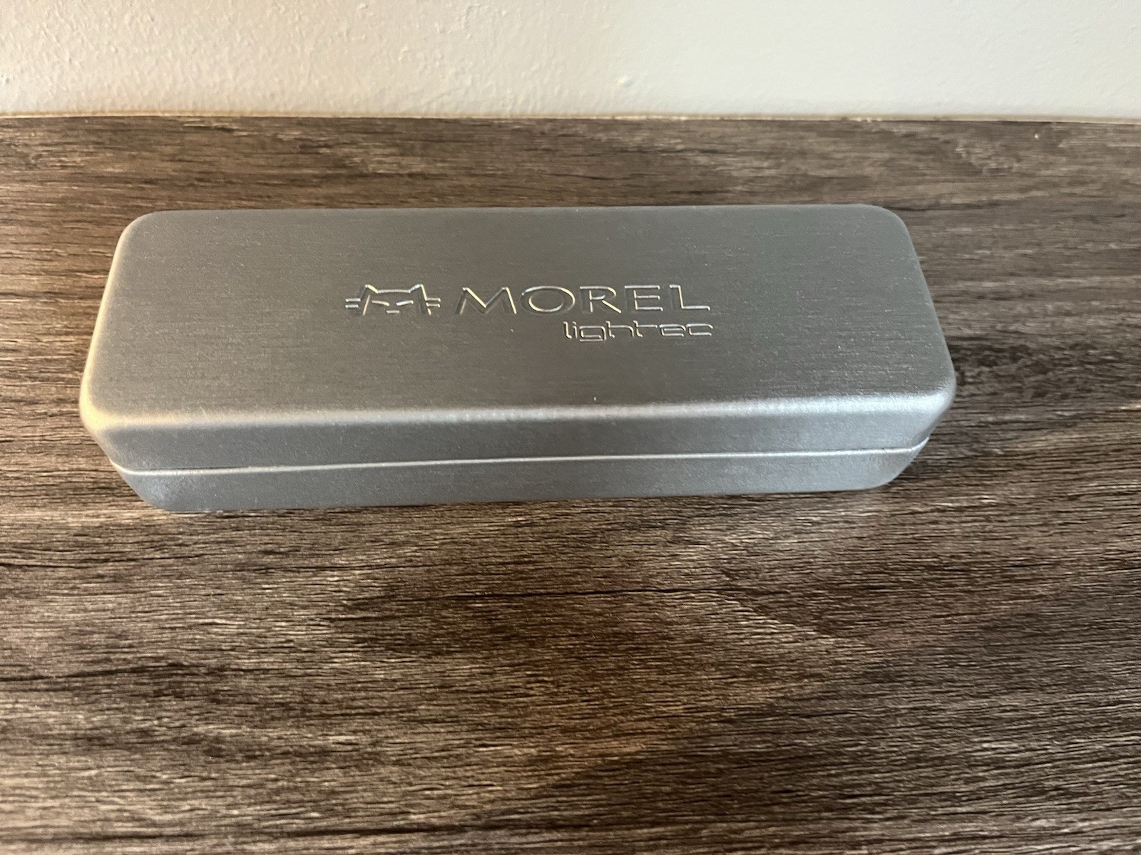 NEW Morel Lightec Silver Grey Hard Clamshell Eyeglasses Case & Microfiber Cloth