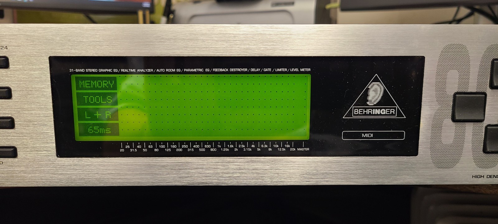 BEHRINGER Model DSP 8024 Ultra-Curve Pro Digital 24-Bit Dual-DSP Mainframe