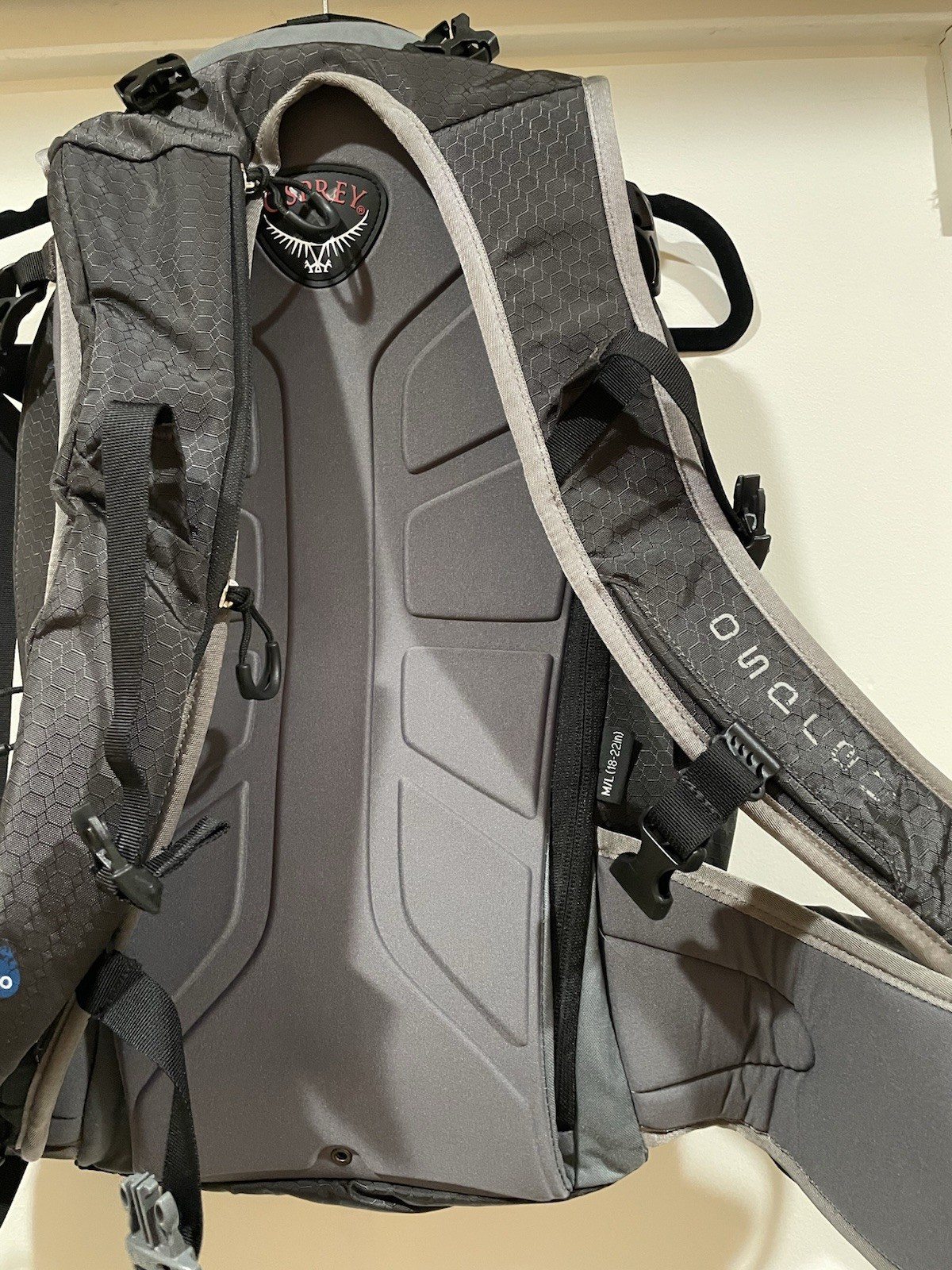 Osprey Kode 22 Backpack Hiking Outdoors Black
