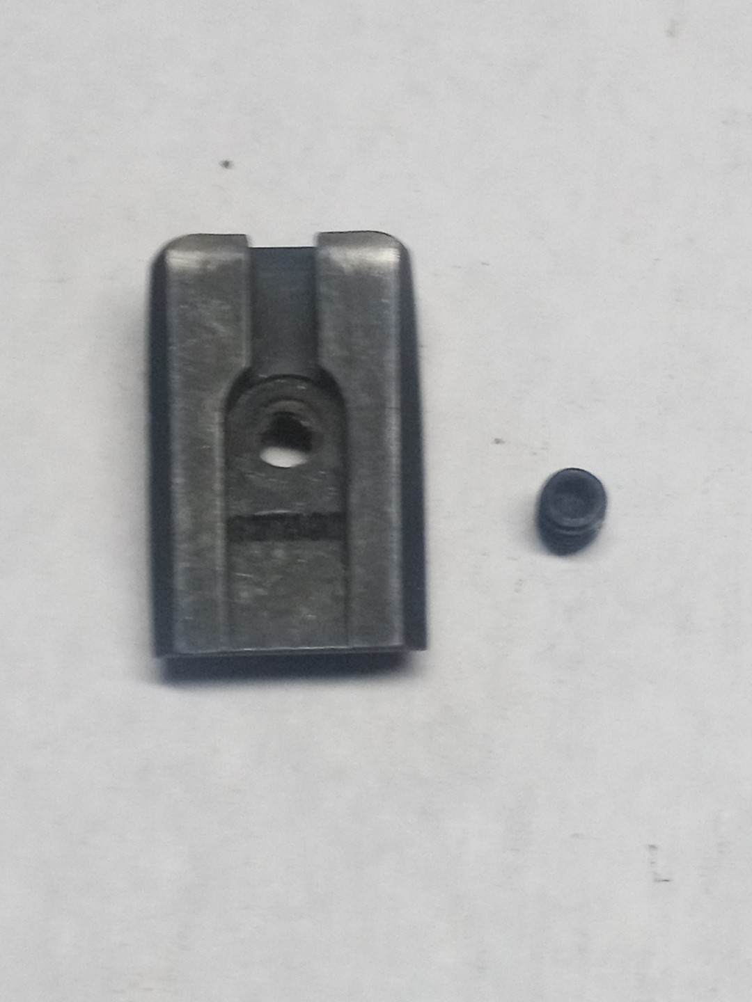 Taurus PT-809 9mm, Novak Rear Sight
