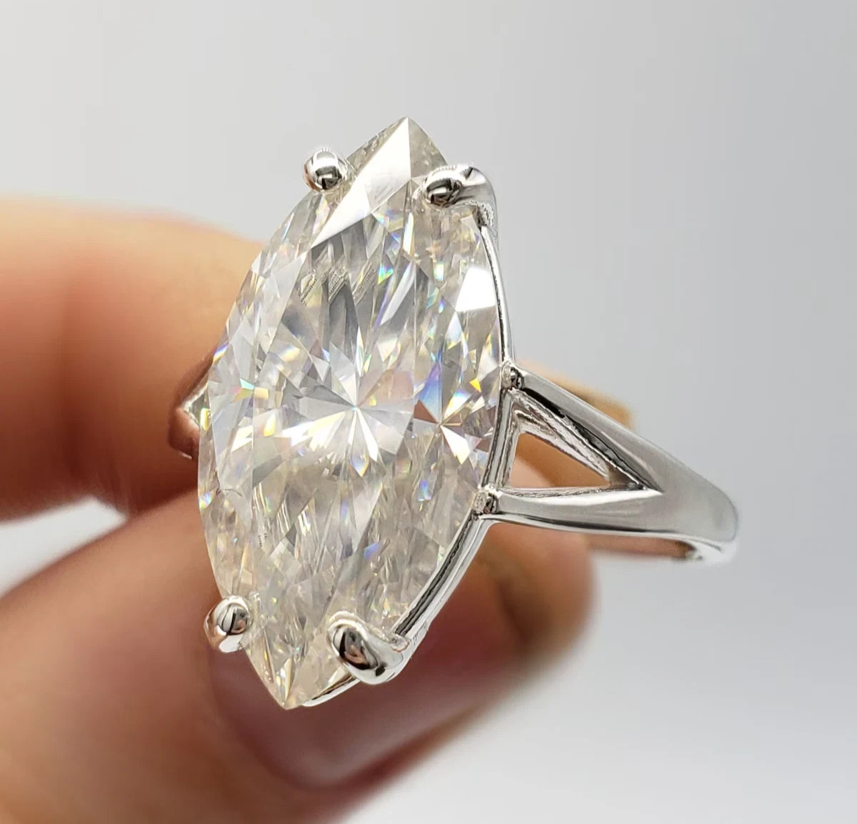 RARE 7.65 Ct Certified Treated White Diamond Ring,Tariffs FREE & Matching Studs.