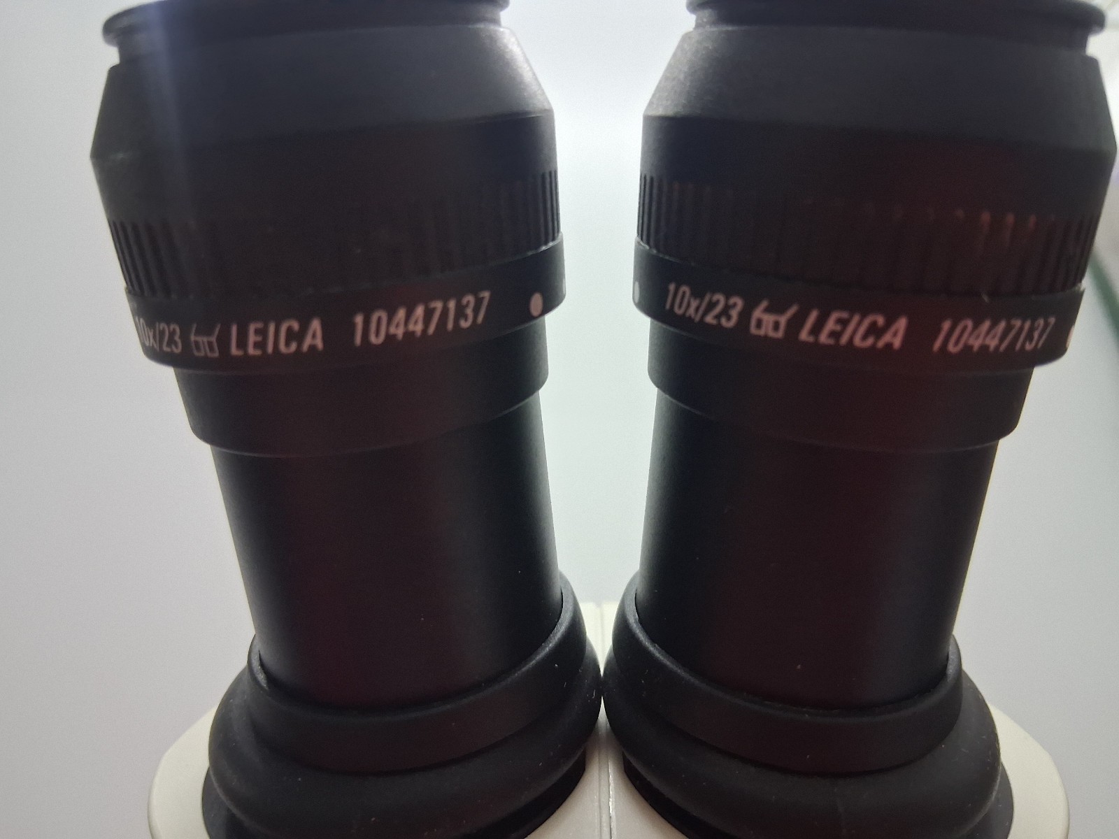 LEICA S4E STEREO ZOOM MICROSCOPE 6.3 -30 X MAGNIFICATION WITH STAND & LED LIGHT