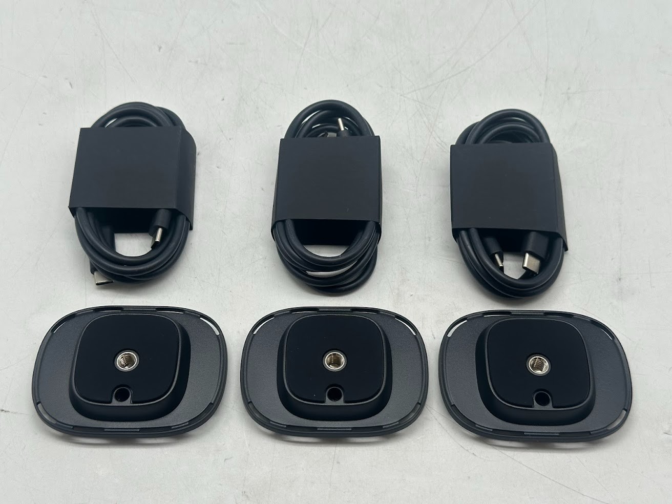 HTC Vive Ultimate Tracker 3-Pack - NO TYPE-C DONGLE