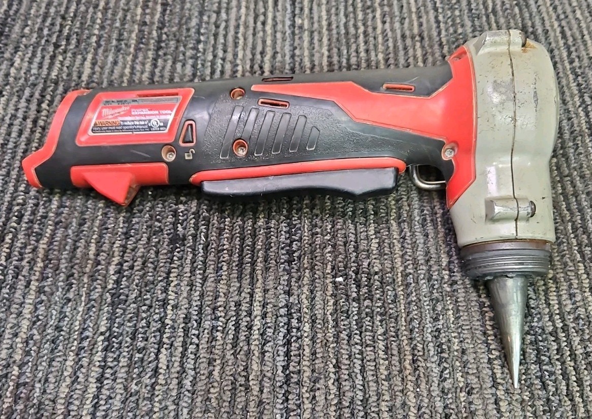 Milwaukee Tools 2432-22 M12 Cordless Proplex Expansion Tool Kit
