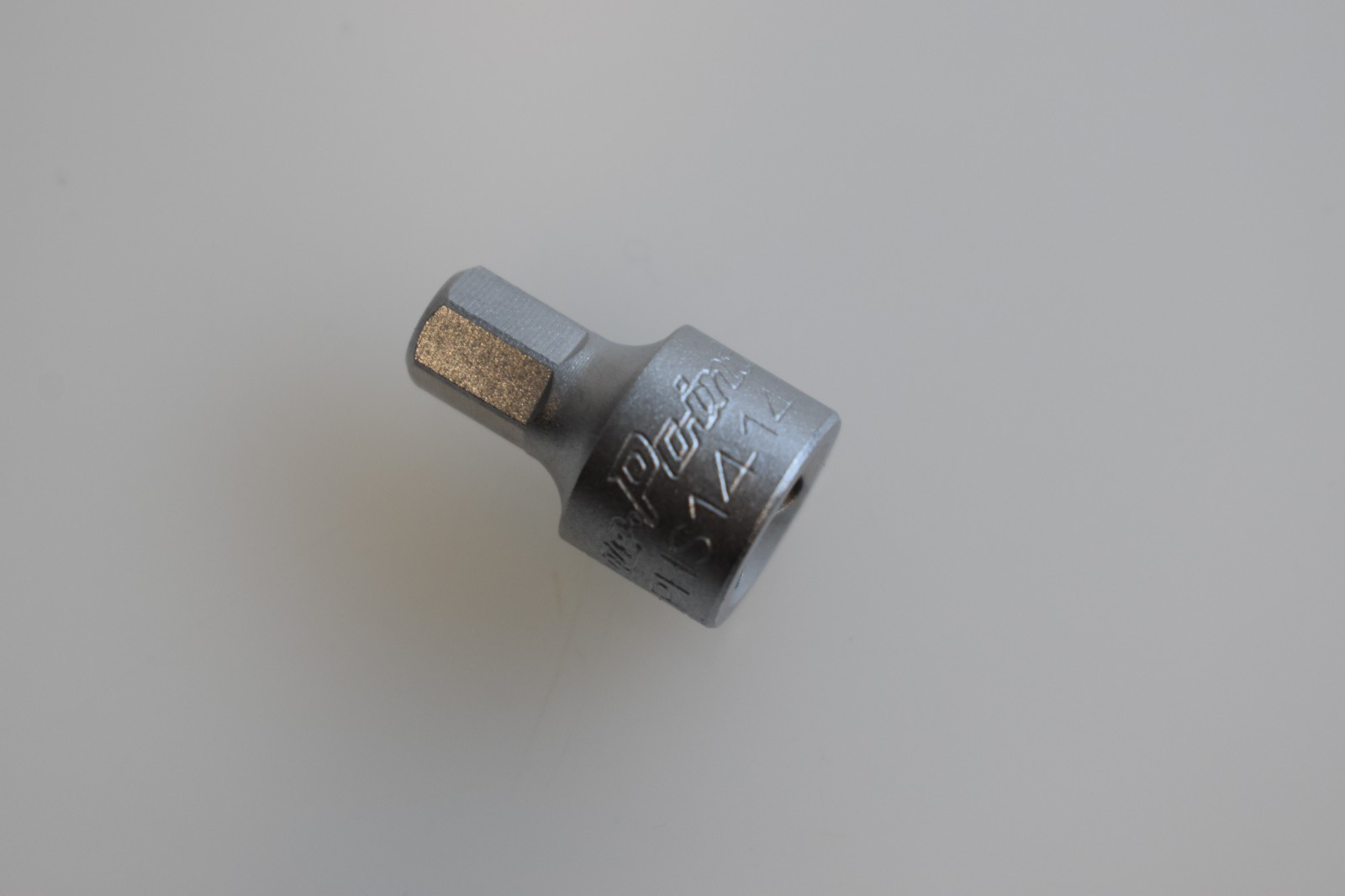Blue Point Tools BLPHS1414 1/4" SAE Stubby Hex Bit Socket 1/4" Drive