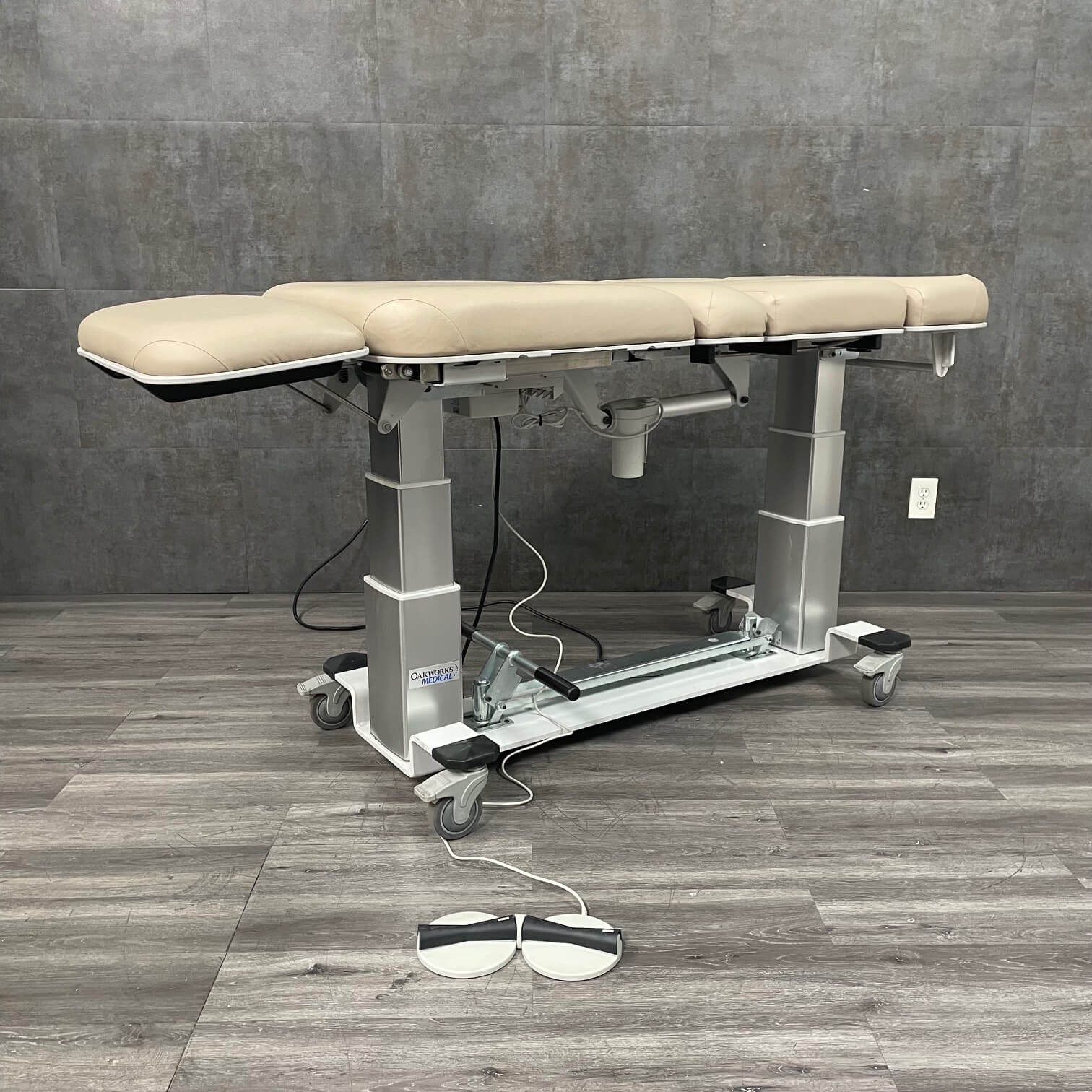 Oakworks Multi Specialty Ultrasound Table