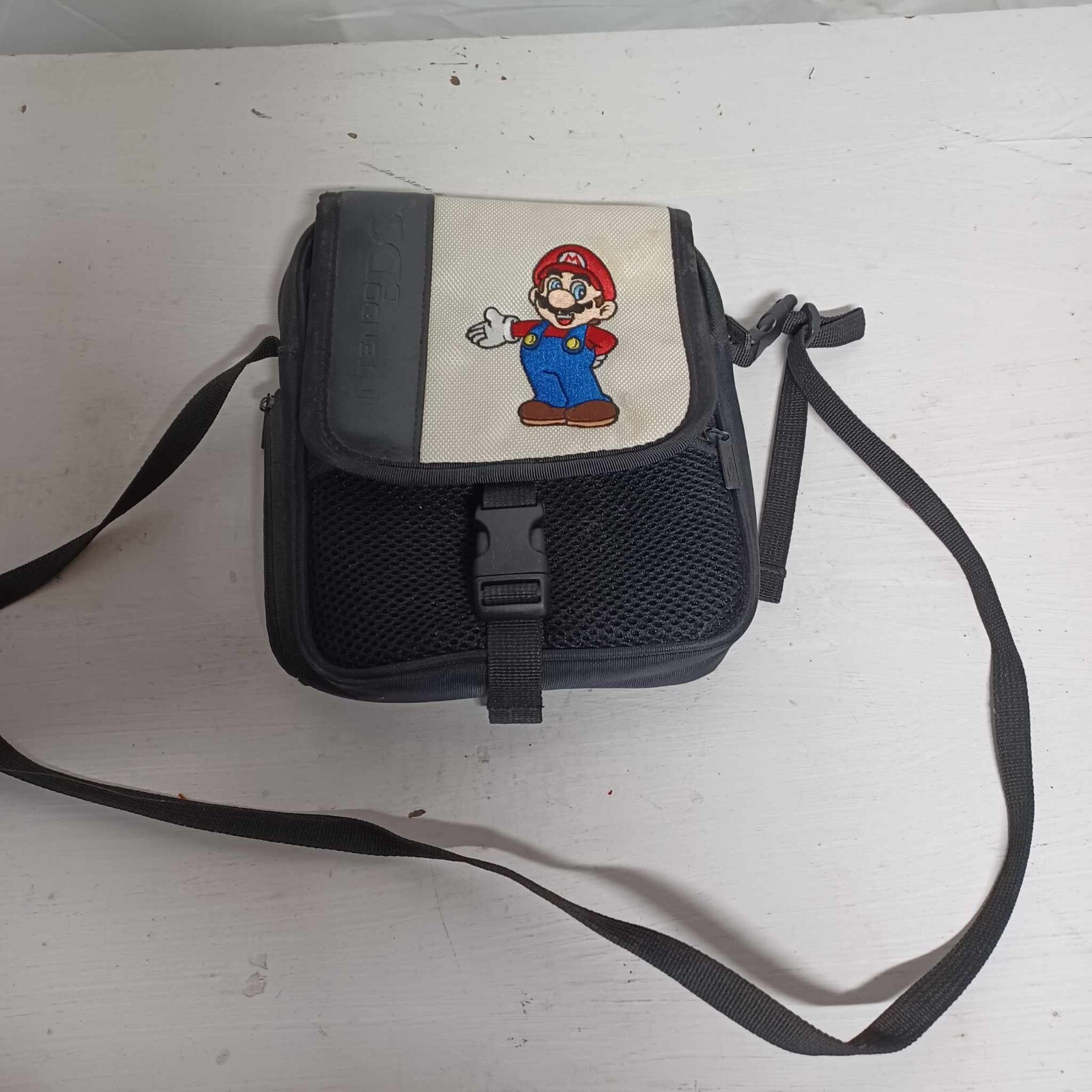 Nintendo DS Super Mario Gaming Bag Pockets Shoulder Strap