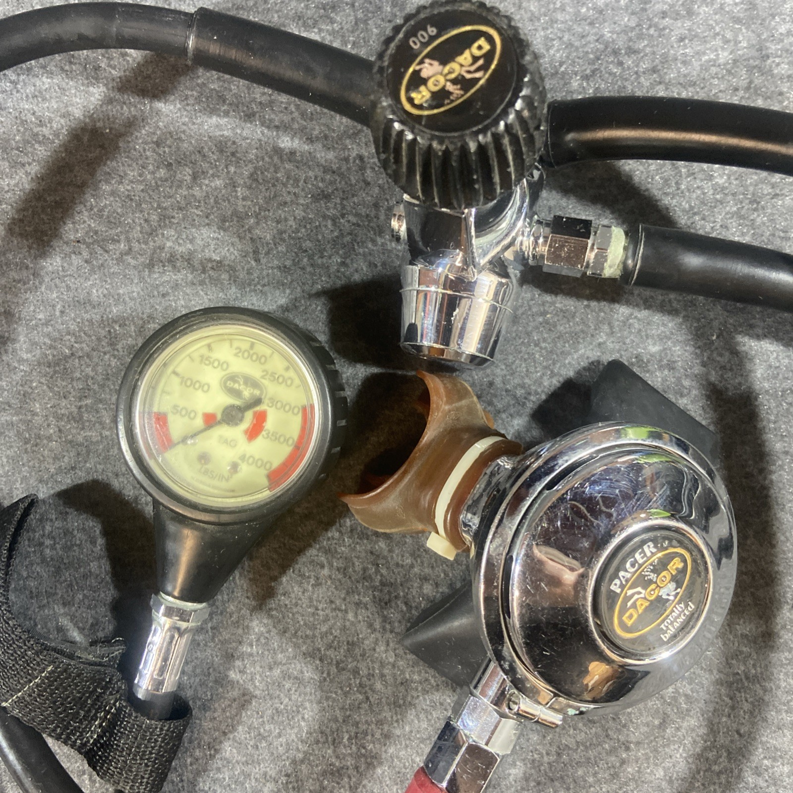 DACOR Pacer /900 Scuba Regulator w Dacor Pressure Gauge And LP Hose Untested
