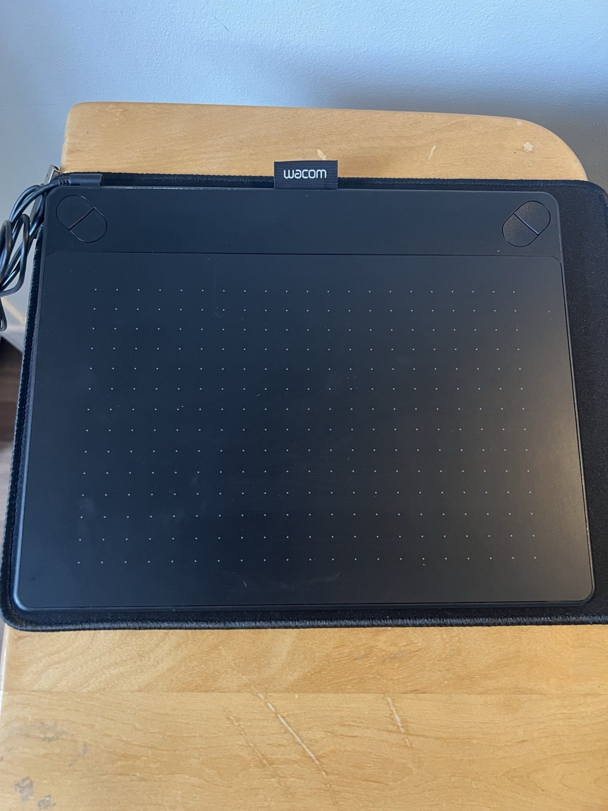 Wacom Intuos Pen Tablet CTH-690 USB Digital Drawing Tablet Slate-No Pen