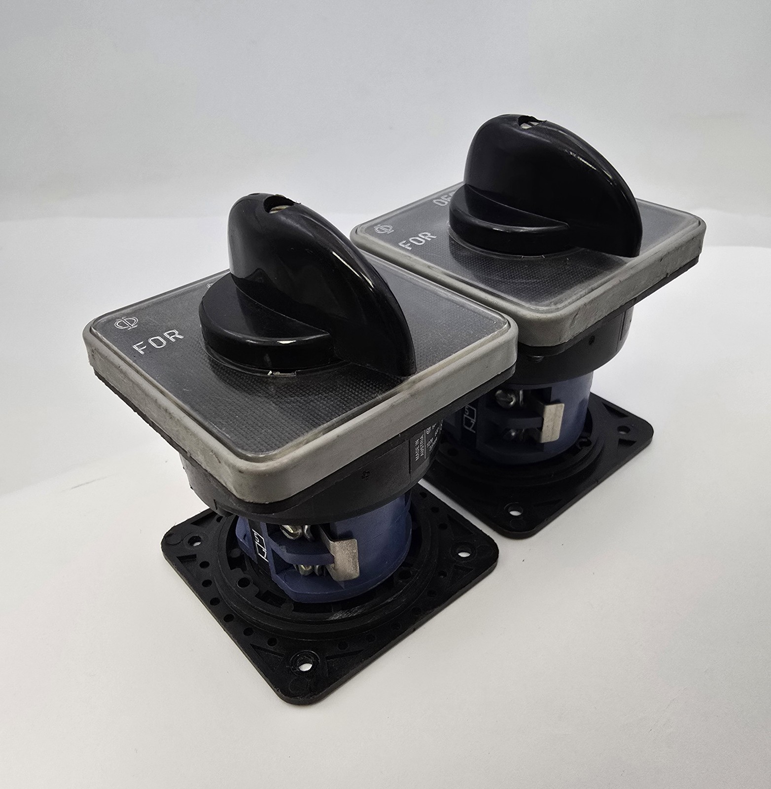 2 PC Kraus and Naimer C18 Rotary Switch 20A 600VAC 10HP 3Ph Style-MC