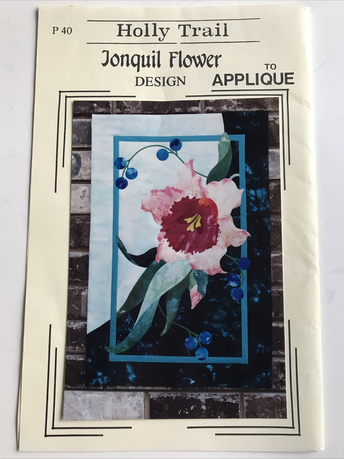 UNCUT Holly Trail Jonquil Flower Applique Quilt Sewing Wall Hanging 16” X 24”
