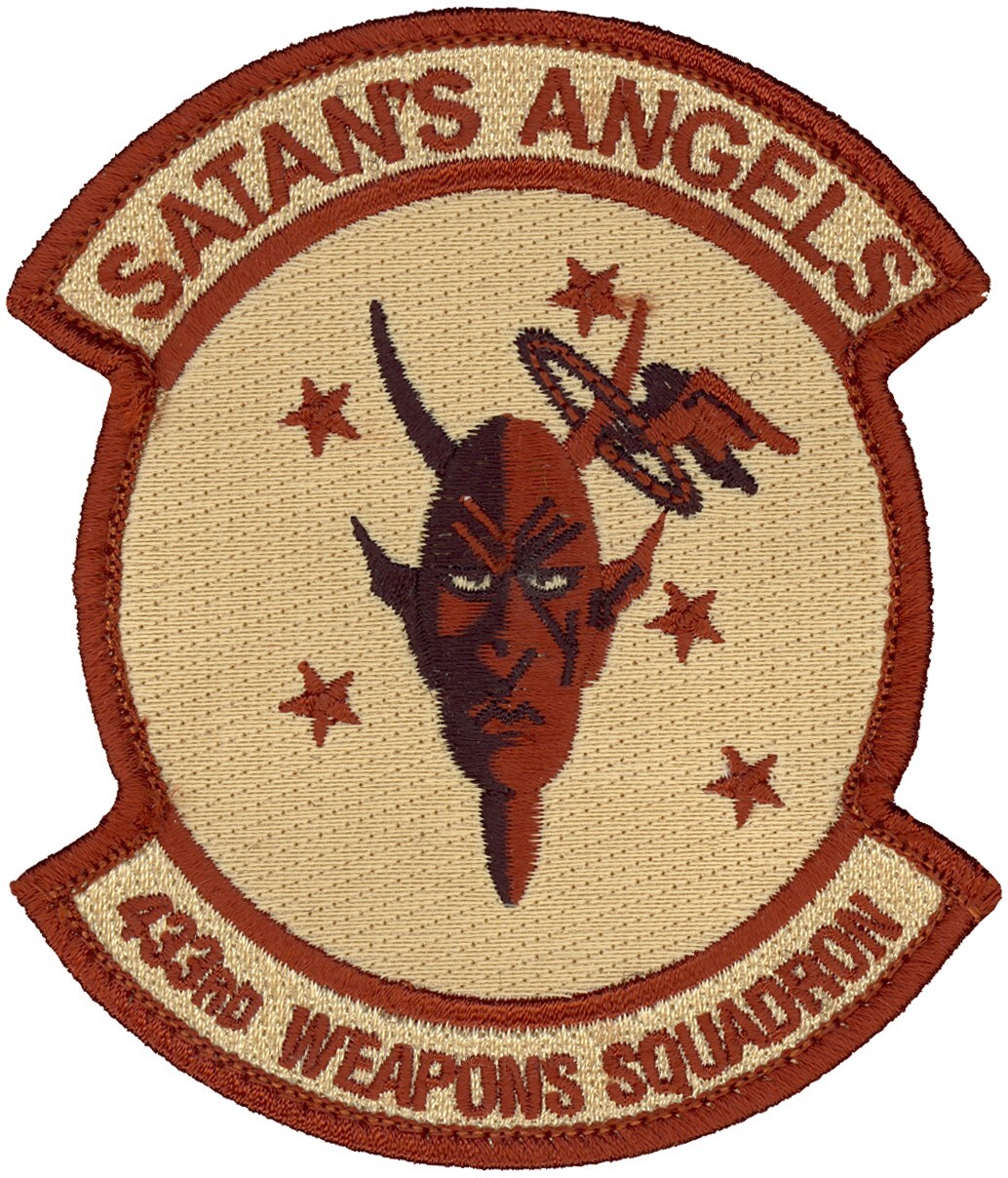 USAF 433d WEAPONS SQUADRON PATCH - DESERT