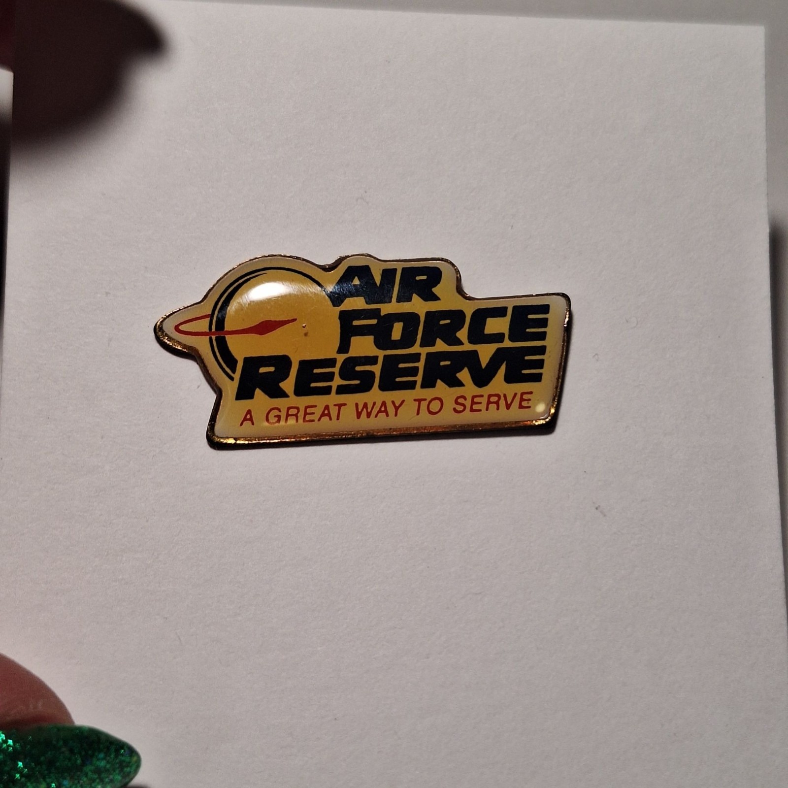 VTG US AIR FORCE RESERVE "A GREAT WAY TO SERVE" METAL/ENAMEL LAPEL PIN MILITARY