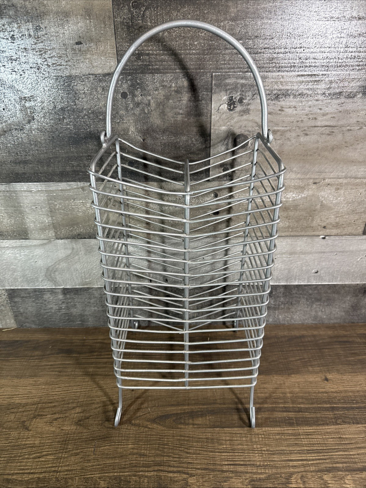 Metal CD Storage Tower / Holds 34 CDs