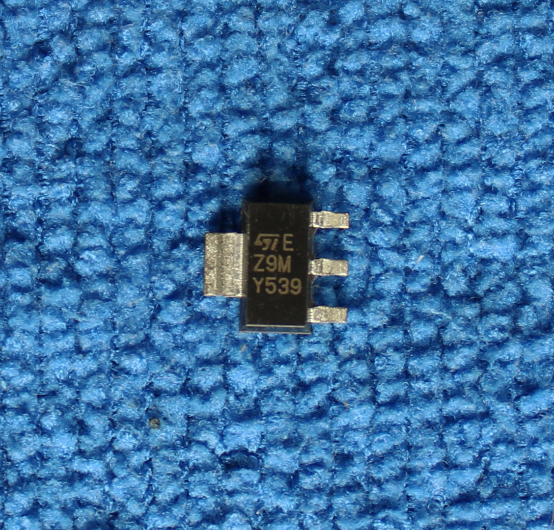 10pcs Z0109MN Z9M 135 TRIAC 600V 1A SOT-223 Z0109MN 0109 Z0109