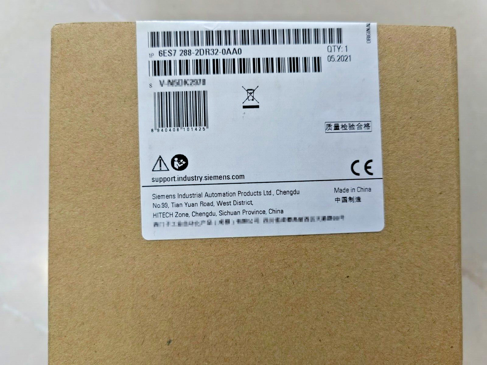 6ES7 288-2DR32-0AA0 NEW SIEMENS 6ES7288-2DR32-0AA0 Digital Input/Output Module
