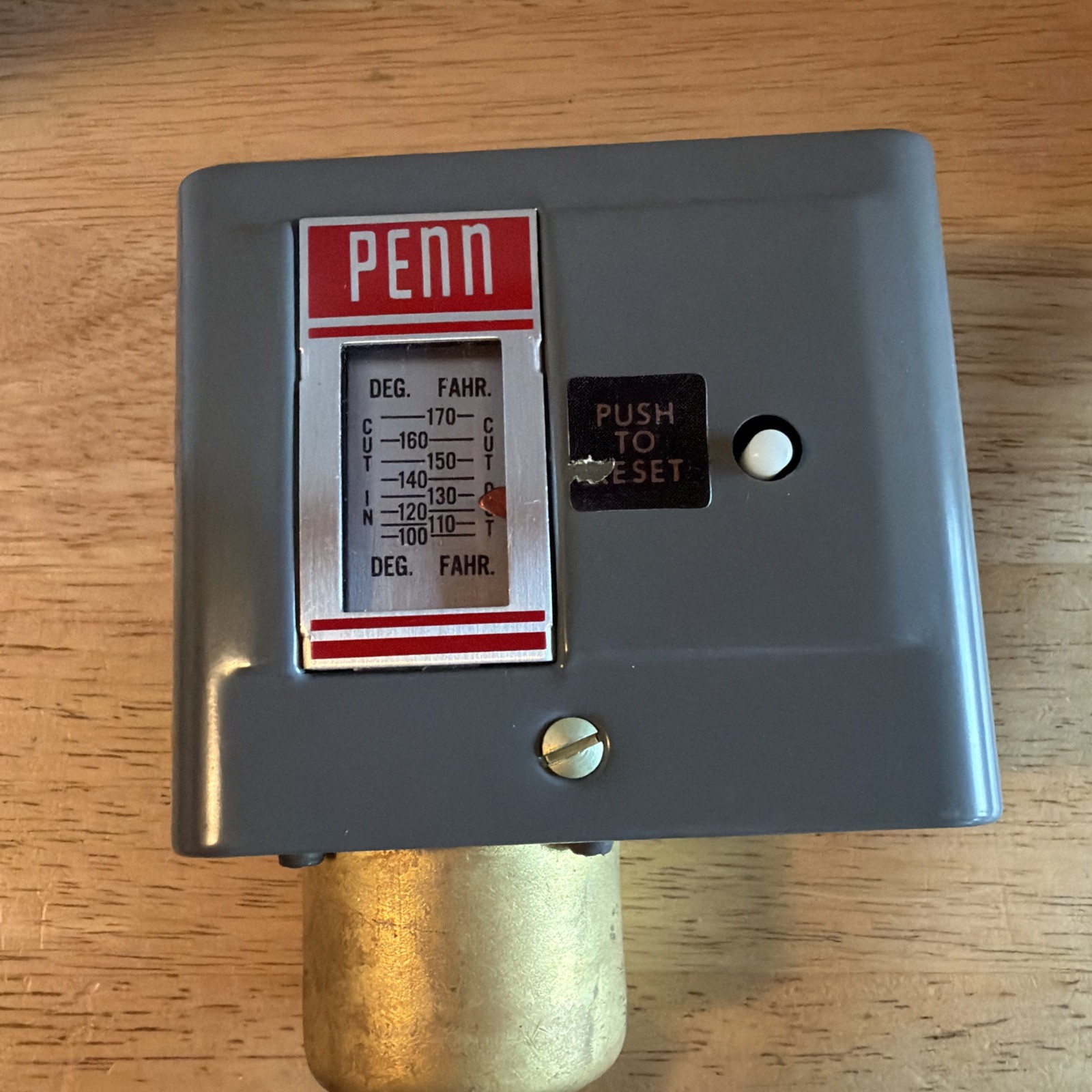 Johnson Controls / Penn A70DA-9 Open Hi Temperature Controller NIB
