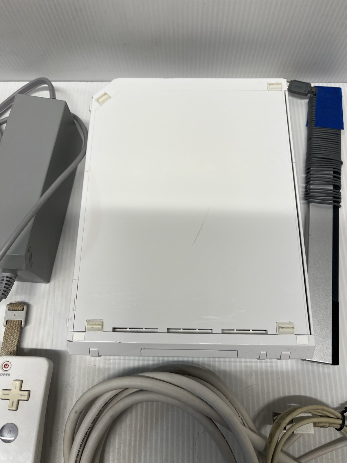 Nintendo Wii Console Bundle - RVL-001 3 Controllers AC Adapter Sensor Bar WORKS