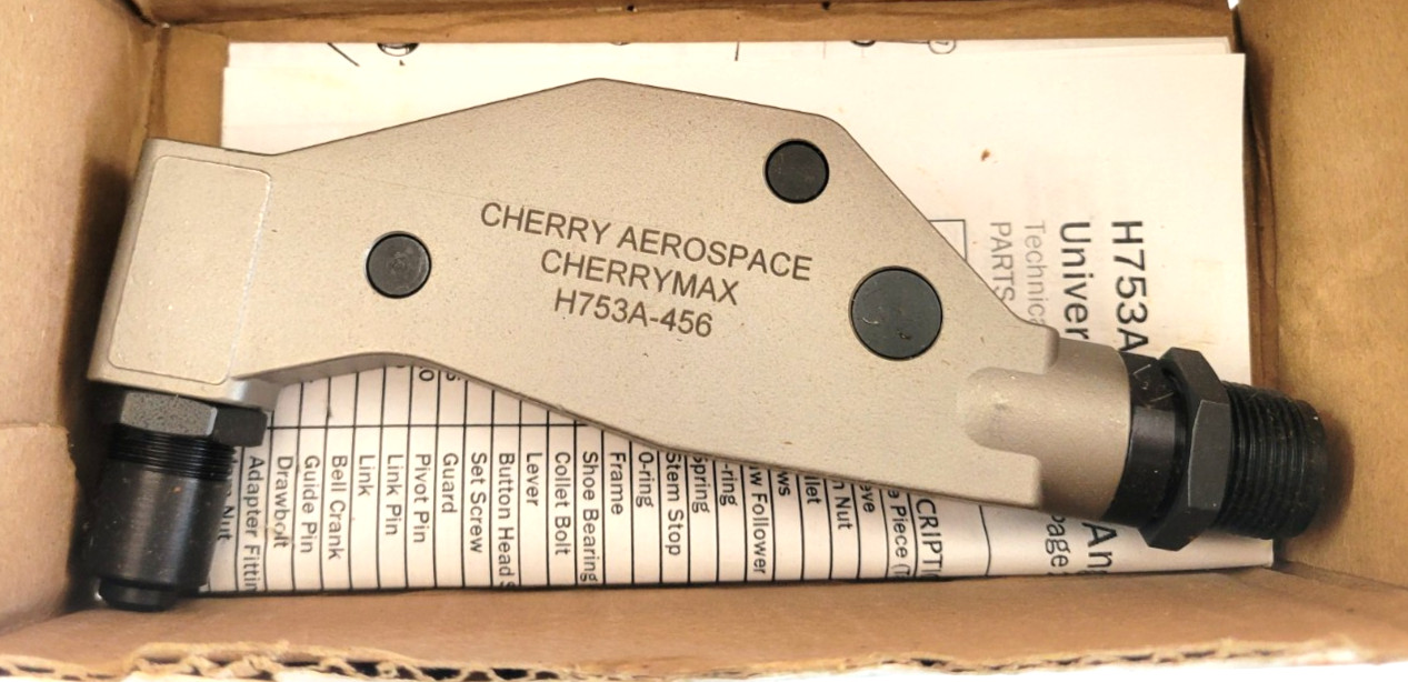 NEW Cherry Aerospace Cherrymax H753A-456 right angle pulling head