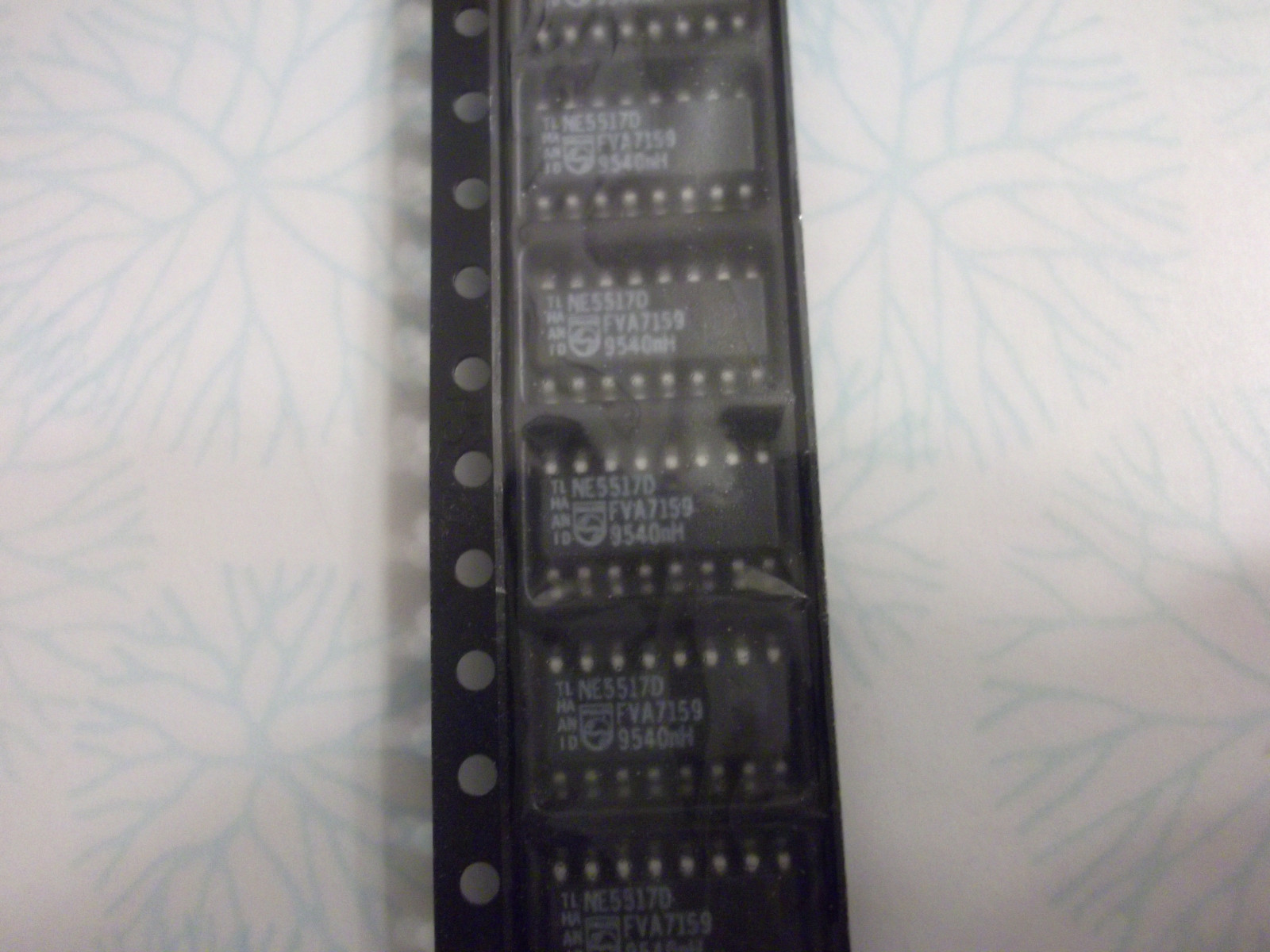 NE5517D DUAL OPERATIONAL TRANSCONDUCTANCE AMPLIFIER BY PHILIPS DATE CODE 9540