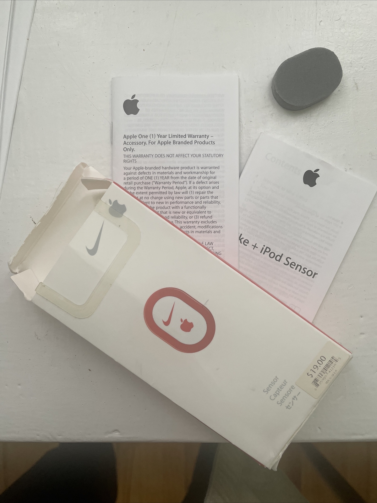 NIKE+ Plus ipod Sport Shoe Kit Sensor (box + instructions only)