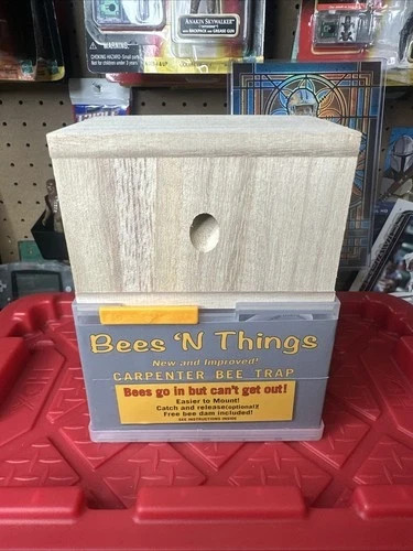 Bees 'N Things  Outdoor Carpenter Bee Traps Wood Catch & Release NEW