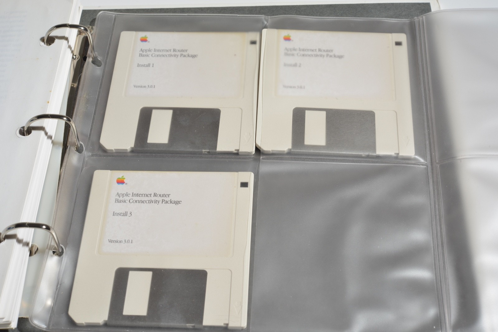 Apple Internet Router Basic Connectivity Package Software Kit w/ Binder Manuals