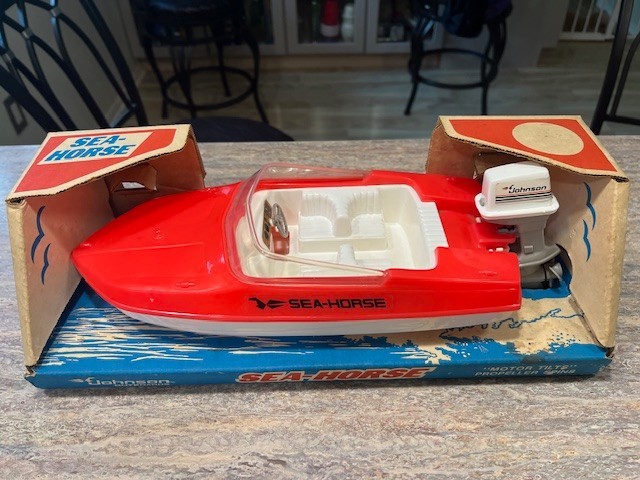 NOS IN BOX PROCESSED PLASTICS SEA-HORSE SPEED BOAT W/ JOHNSON OUTBOARD