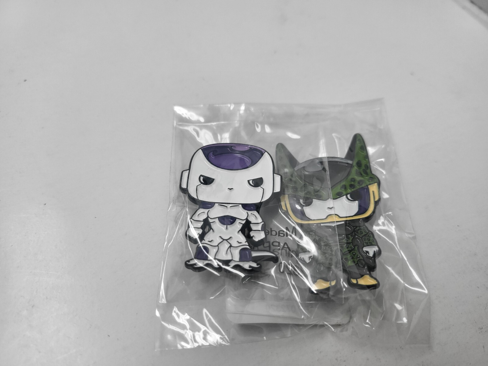 2 NEW Metal Durable DragonBall Z DBZ Pins pin  Frieza & Perfect Cell Dragon ball
