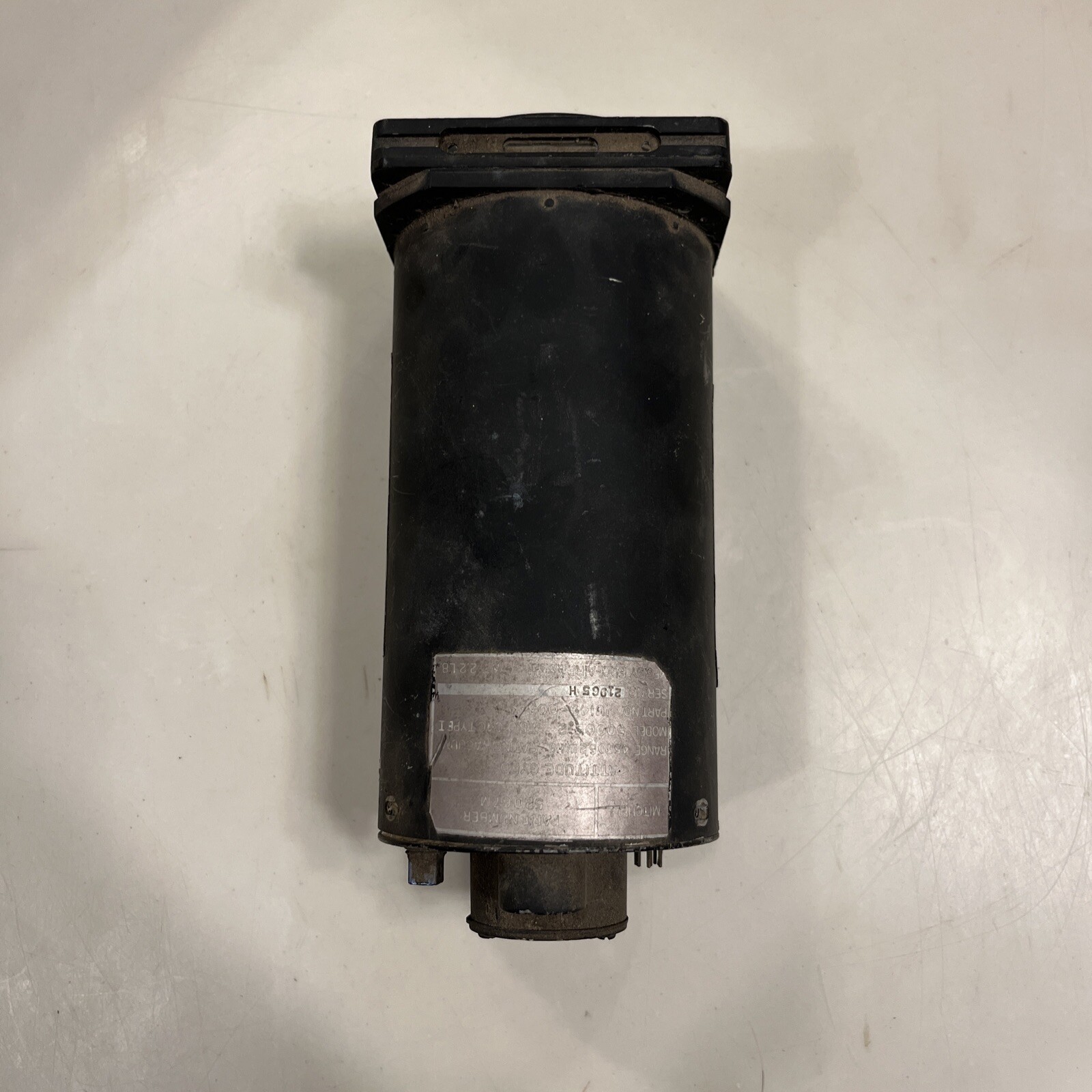 Mitchell Attitude Gyro Model# 52D67M UNTESTED