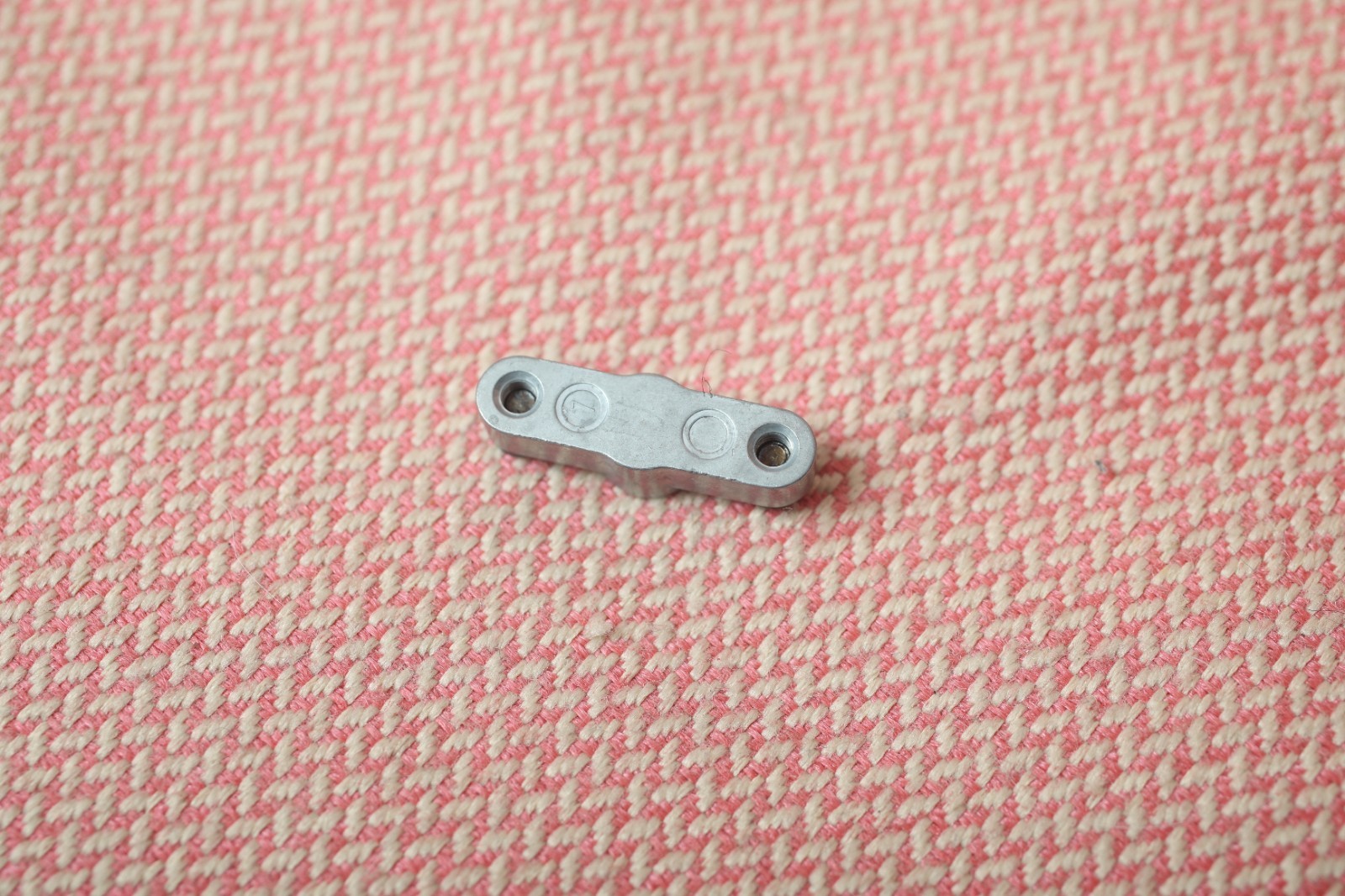 Atomos Tripod Mount Threads 1/4" - 20 Old Style