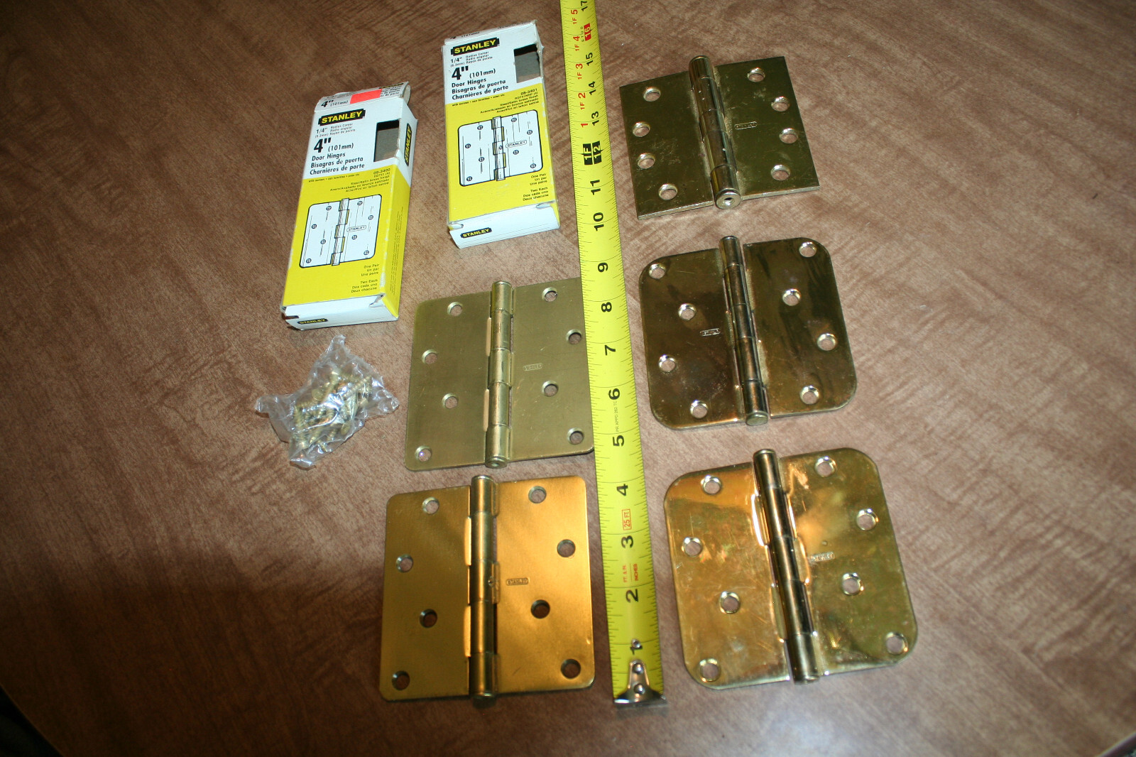 Lot Of 5 Stanley 4" Brass Colored Hinges 1) 08-3401 1) 08-3400 Unused? See Pix!!