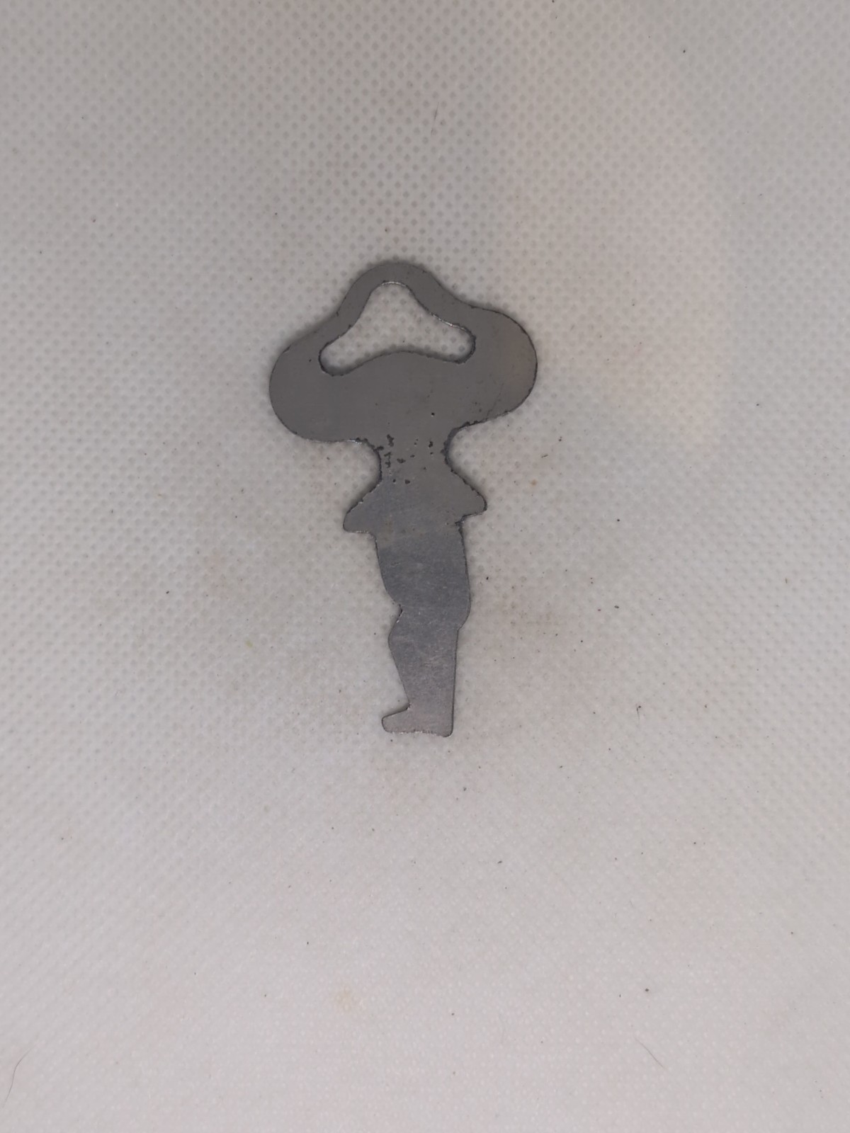 Large Flat Skeleton Dispenser Key