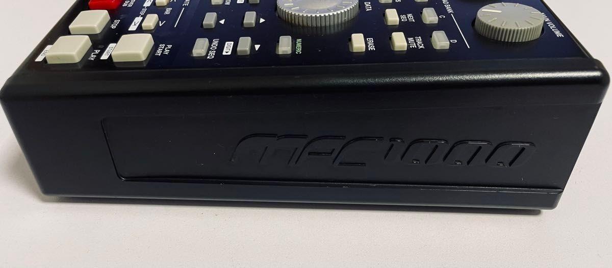 Akai MPC1000 BK Sampler Sequencer Drum Machine Black Tested from Japan