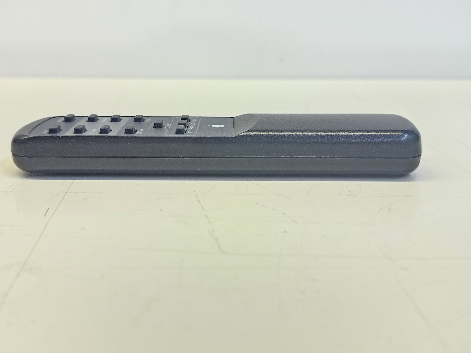 Genuine Apple TV/Video System 658-0086-A Remote Control TESTED