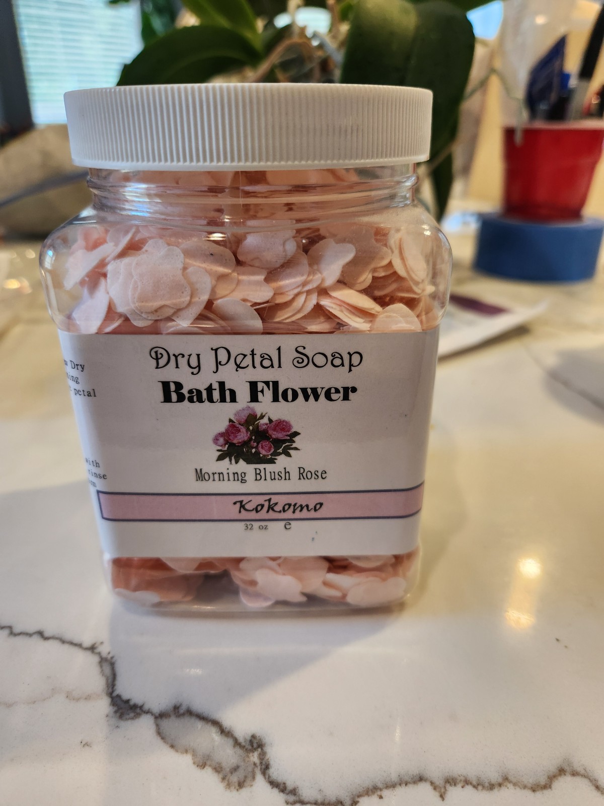 KOKOMO Morning Blush Rose Spa Pedicure Dry Petal Soap Bath Flowers 32 oz