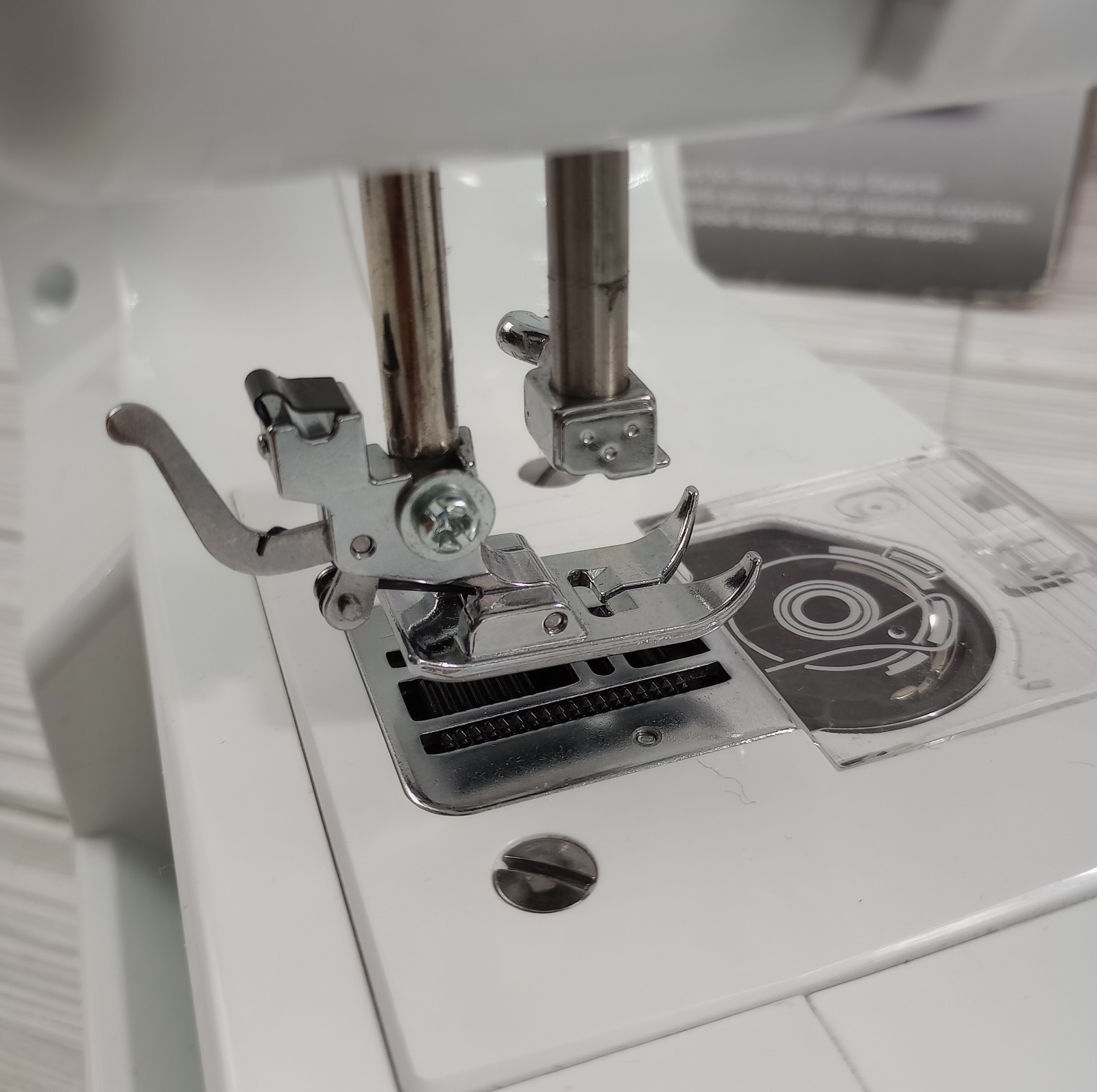 SINGER® M1000 Mending Machine-Machine Only **No Cords**