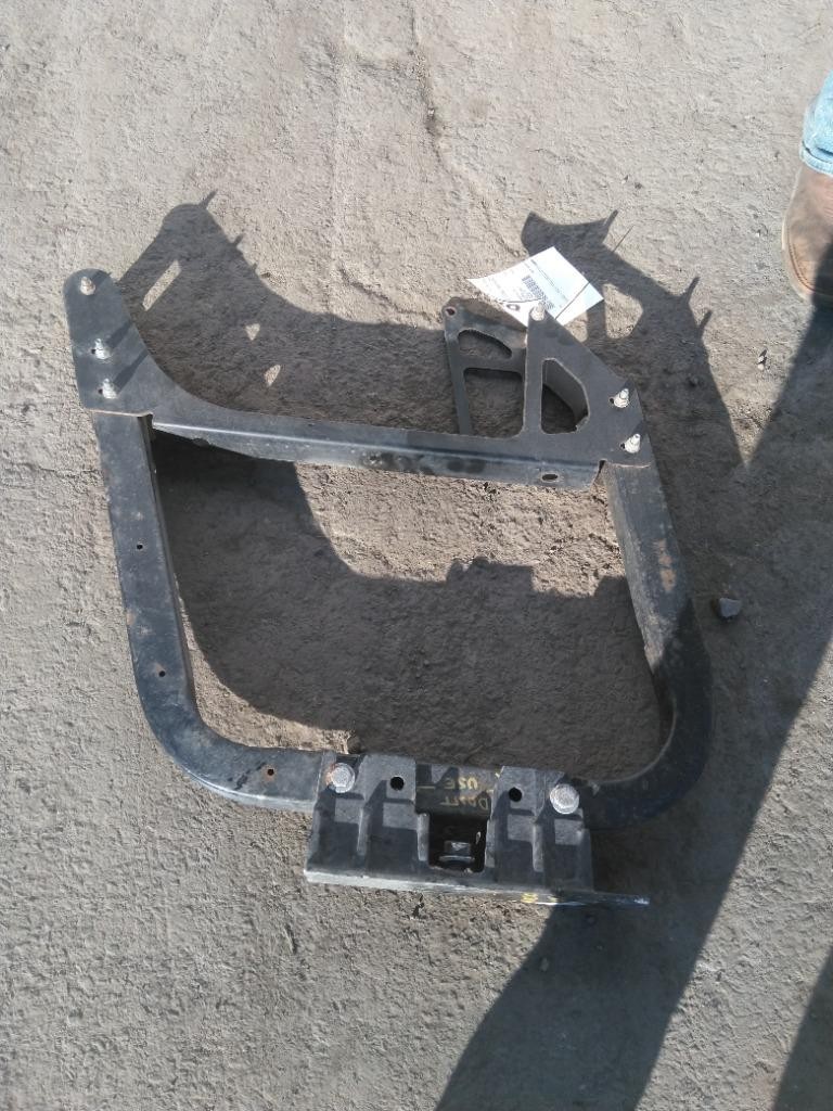 For 2021 KENWORTH T680 FAIRING BRACKET Left ,  WA