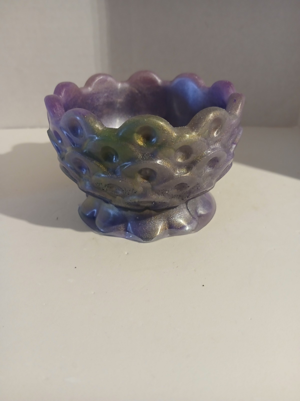 Handmade Epoxy Resin Trinket Bowl With Scallop Design