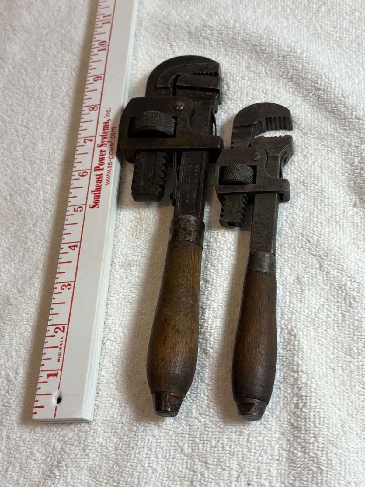 VTG OSWEGO TOOL co. and Bonney Stillson Wrenchg  Pipe NICE WOOD HANDLE Working