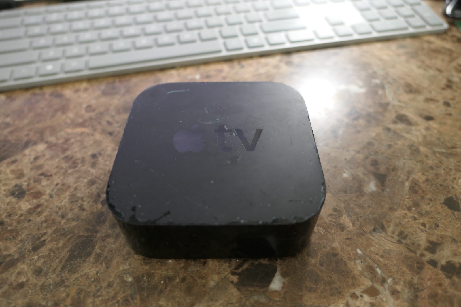 Apple TV A1625 4th Generation 32GB HD Streamer - UNIT ONLY