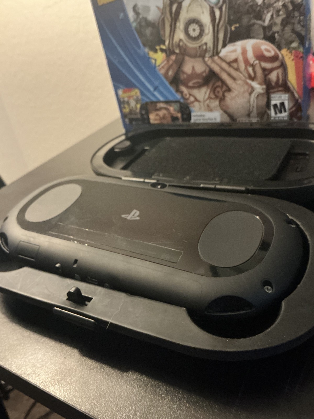 Borderlands 2 Limited Edition PlayStation 2000 PS Vita Bundle