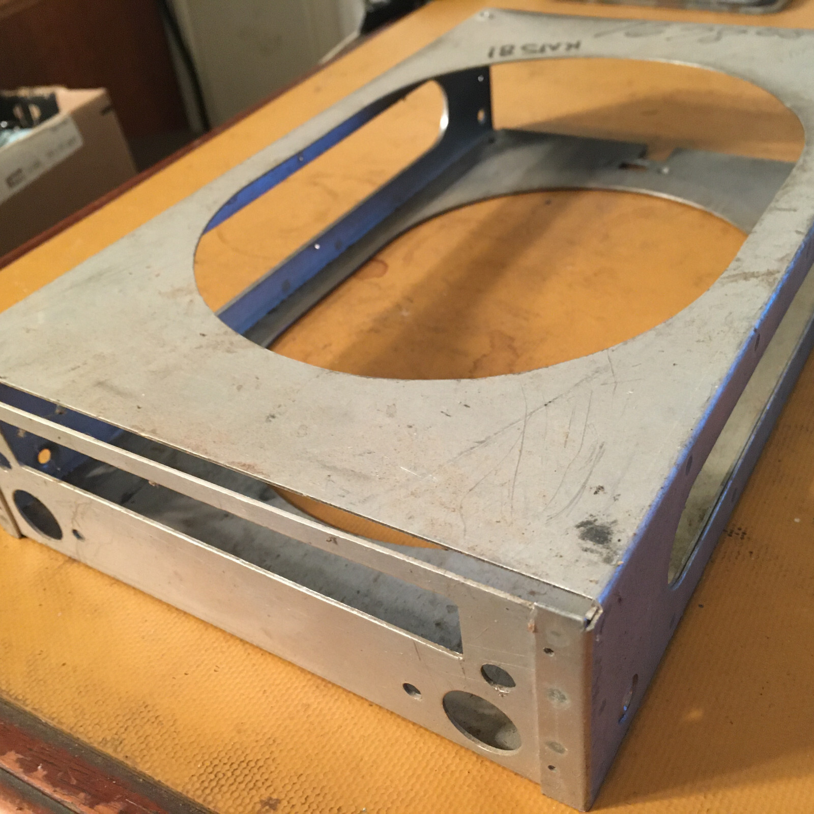 King KNS-81 Installation Tray