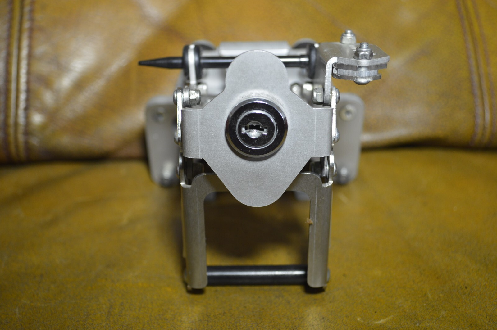 Touratech Locking Handlebar Bracket Mount Aluminium NO KEY! READ!