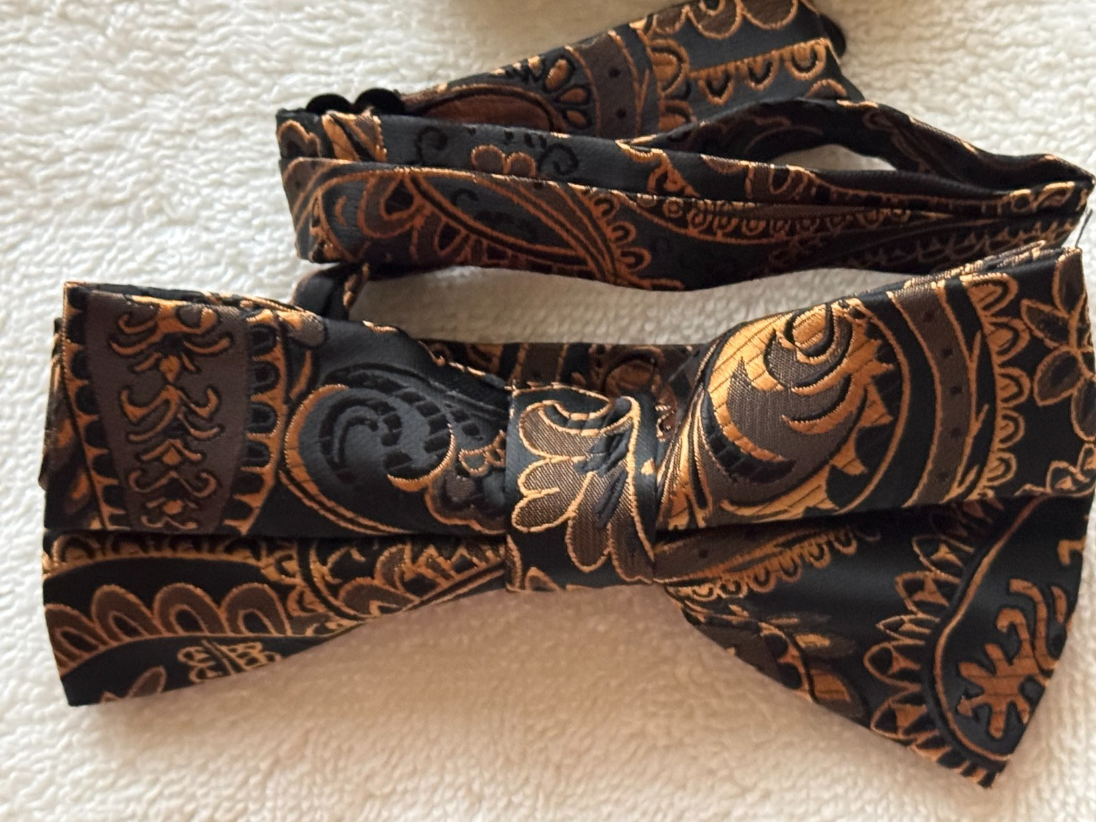 Black and Gold Paisley Formal Accessory Set