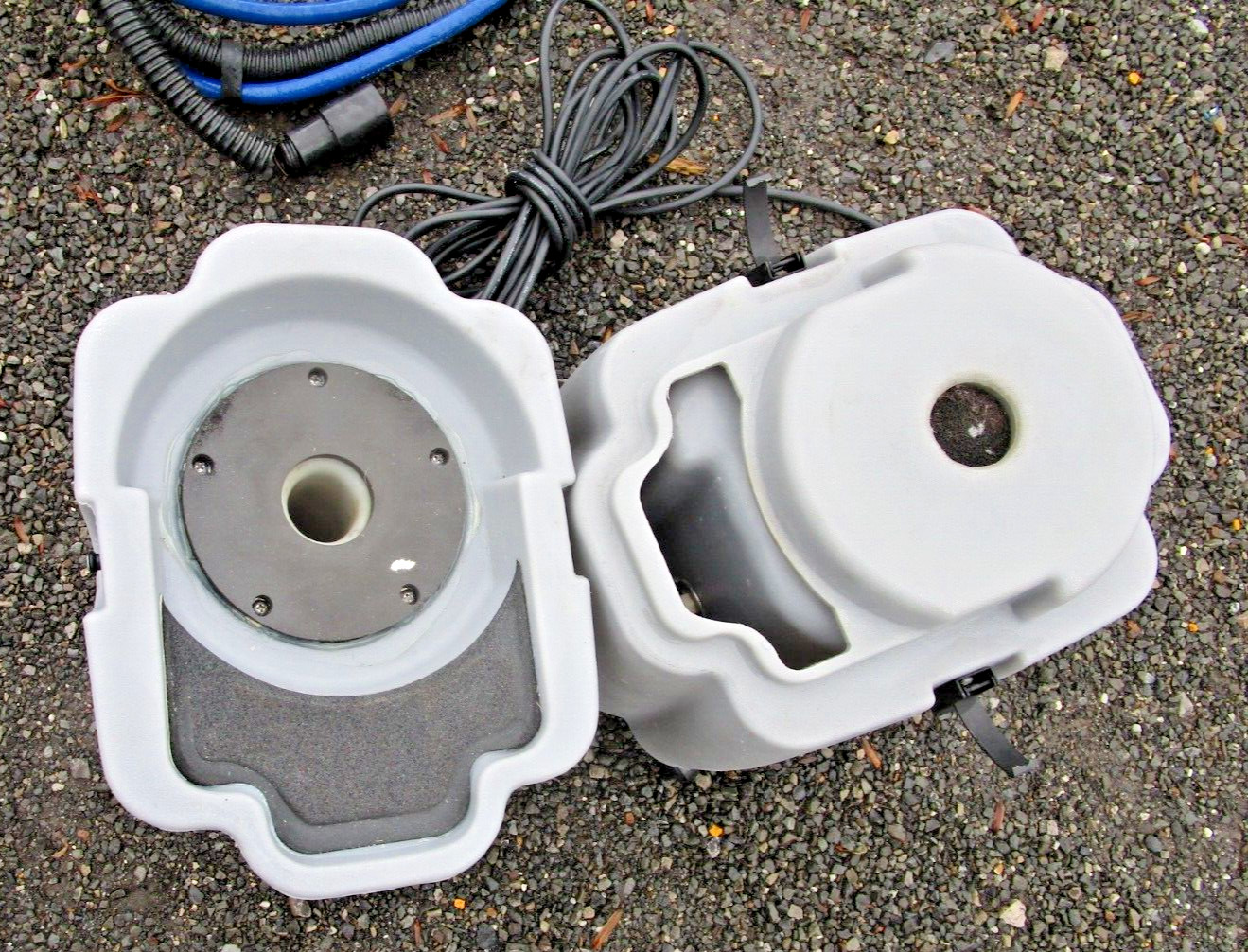 Thoro- Matic Carpet Extractor with Wand and Hose