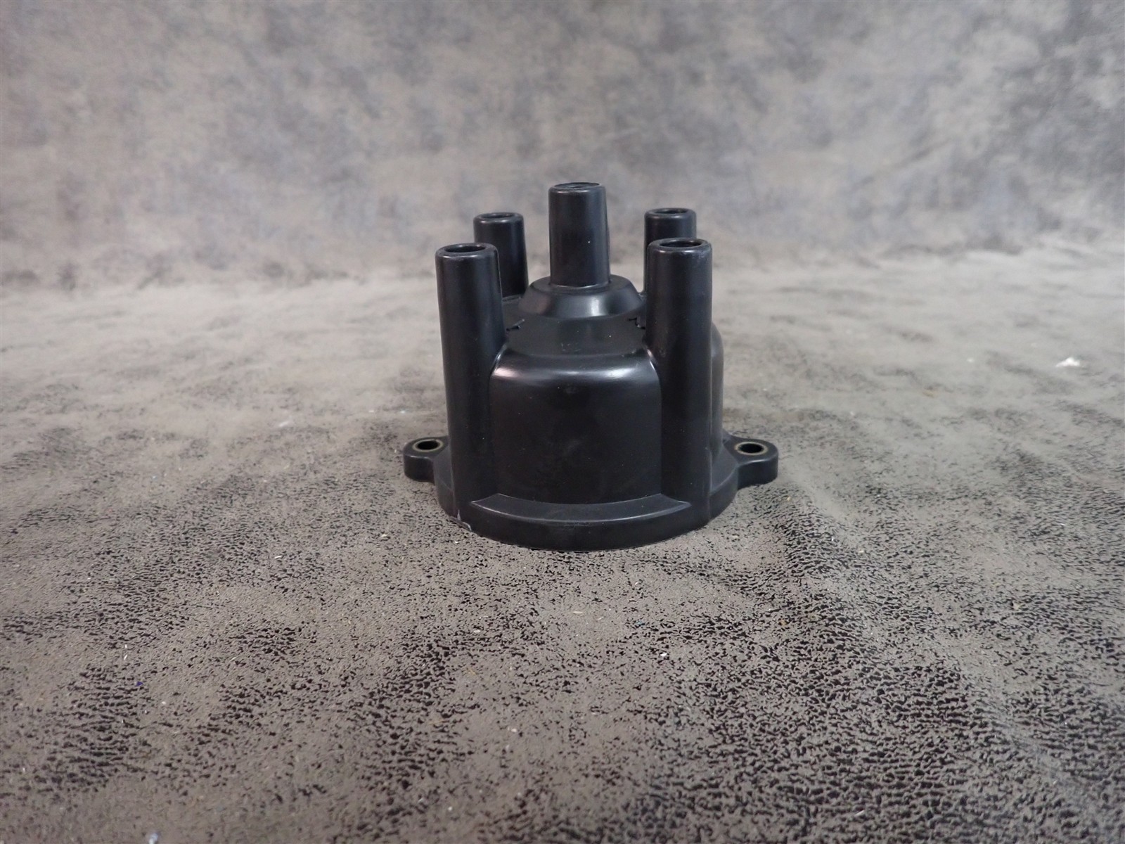 NEW WVE 5D1274 Distributor Cap (G209)