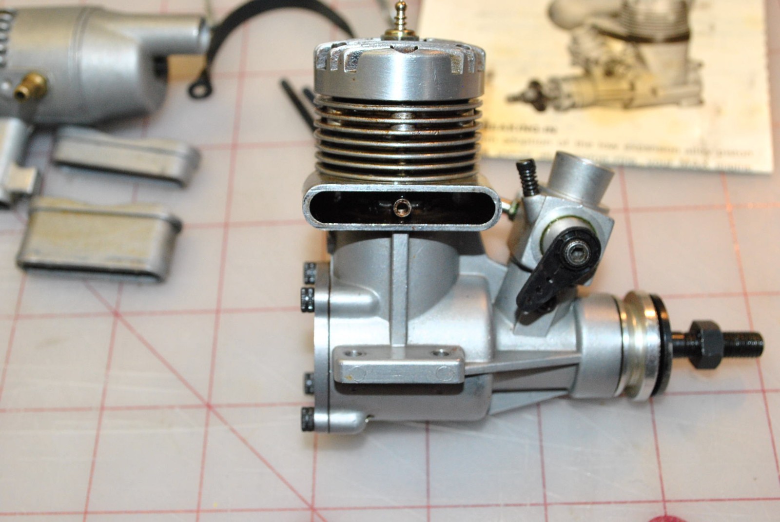 O.S. Max-H .40 RC Airplane Engine w/ Muffler, Box, Nice!