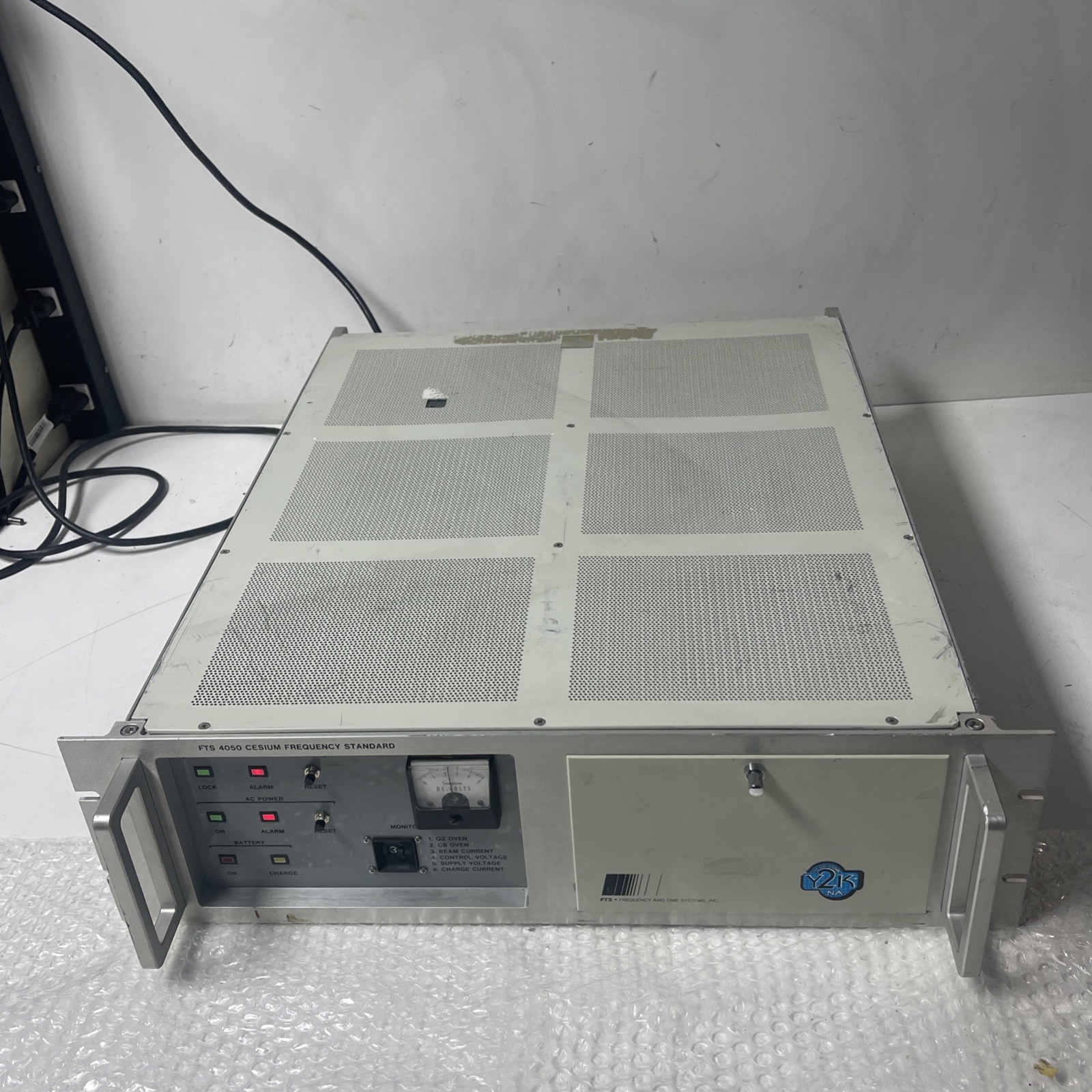 FTS Model FTS 4050 Cesium Frequency Standard  (FTS4050)
