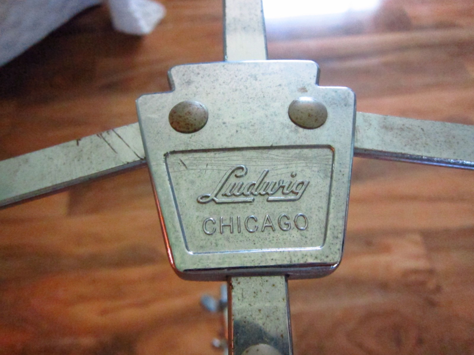 LUDWIG Snare Stand Flat Base Drum-Hardware Chrome Adjustable Classic Percussion